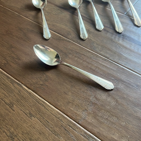 WM.A. Rogers Overlaid - Set of 6- Teaspoons - Picture 7 of 12